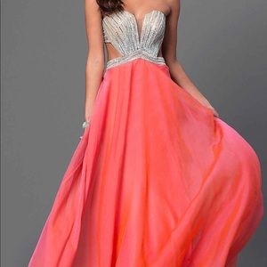 Never been worn prom dress